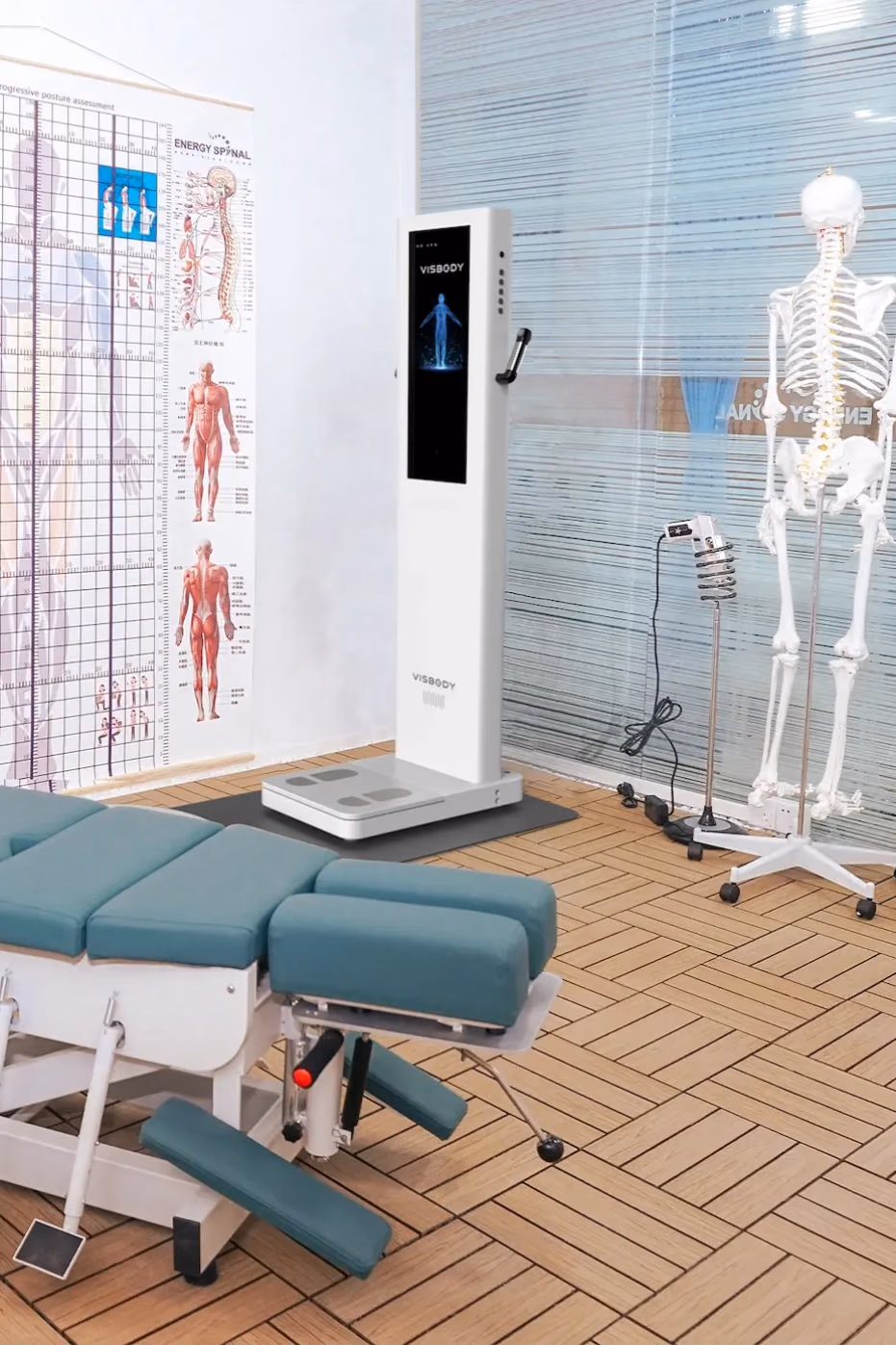 Visbody 3D-Körperscanner in einem Behandlungsraum für Physiotherapie
